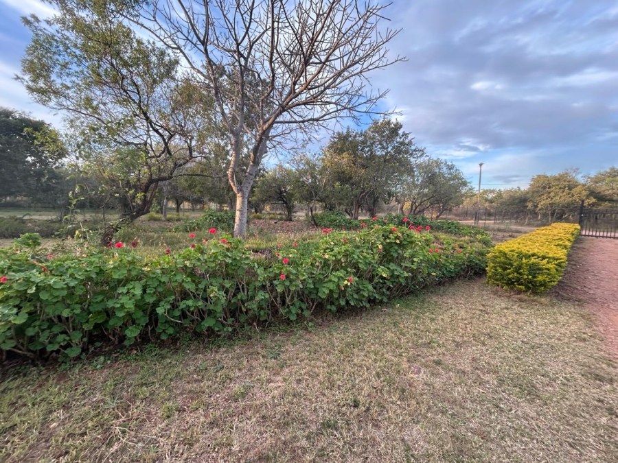 4 Bedroom Property for Sale in Hartbeesfontein AH North West